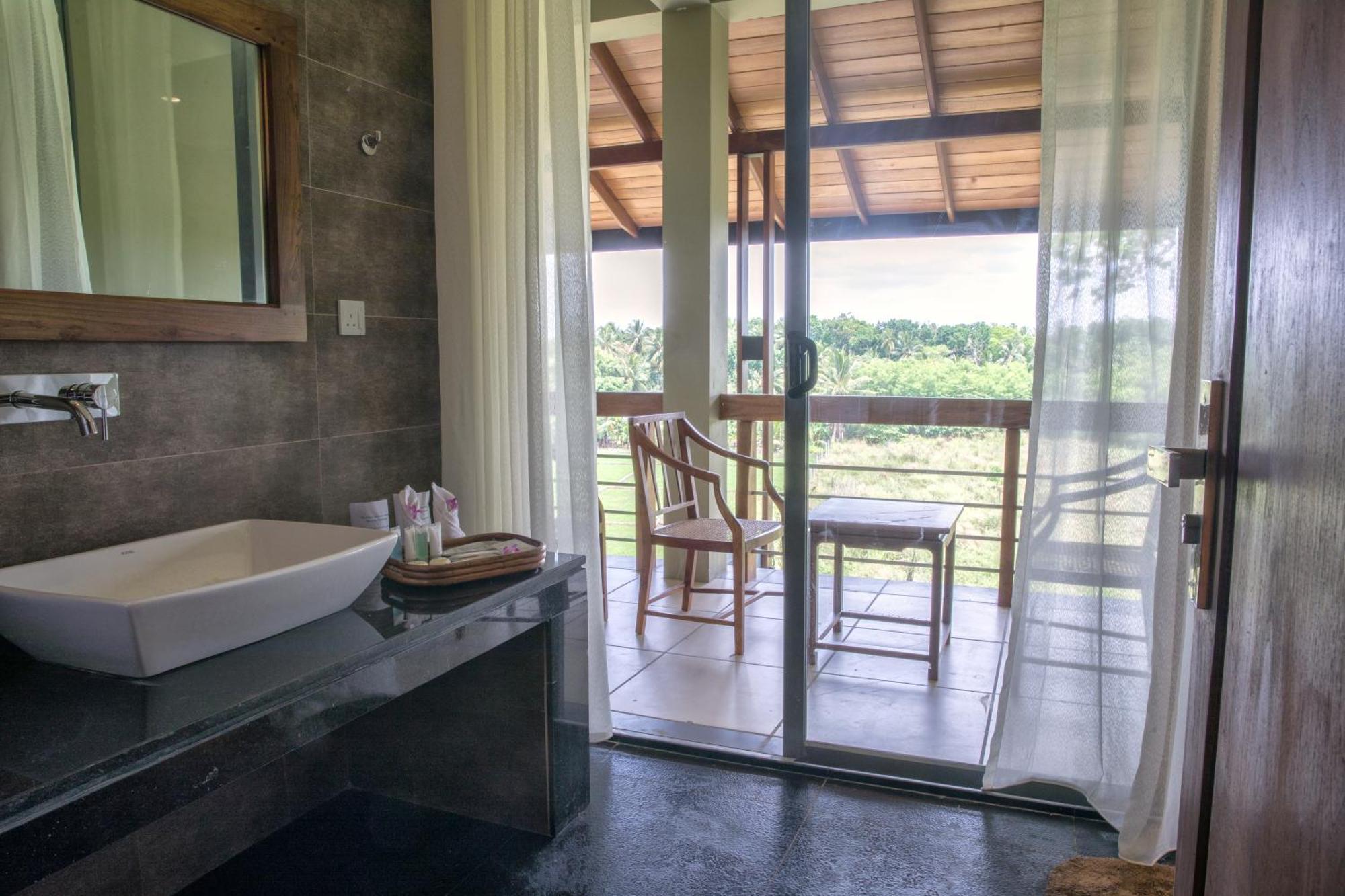 Earls Rajarata Hotel Anuradhapura Værelse billede