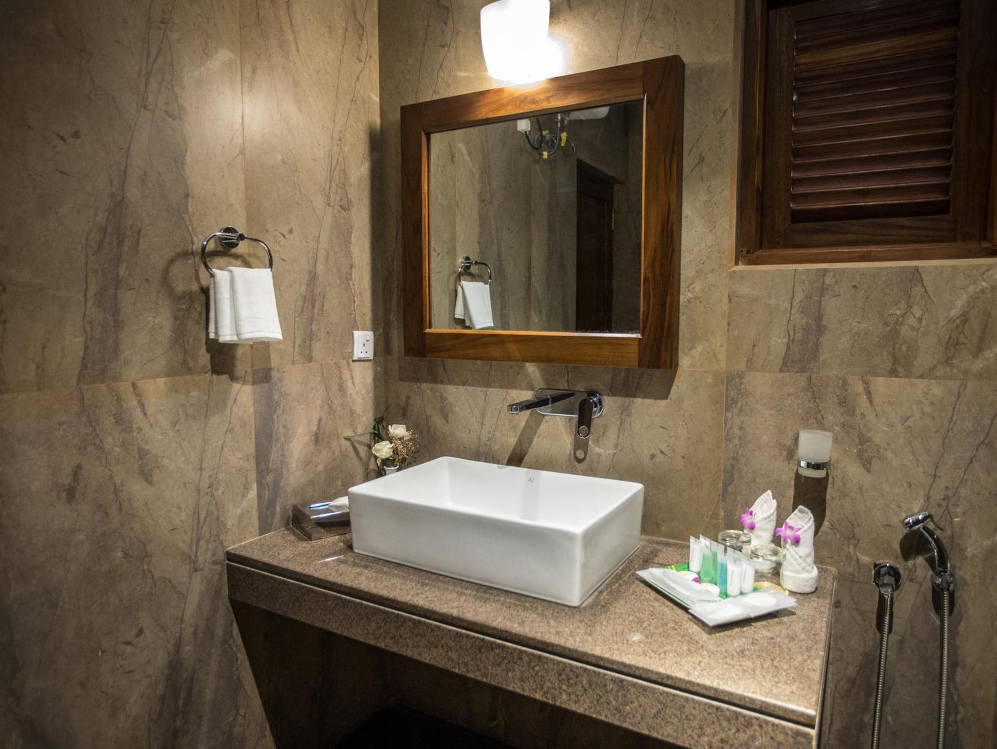 Earls Rajarata Hotel Anuradhapura Værelse billede
